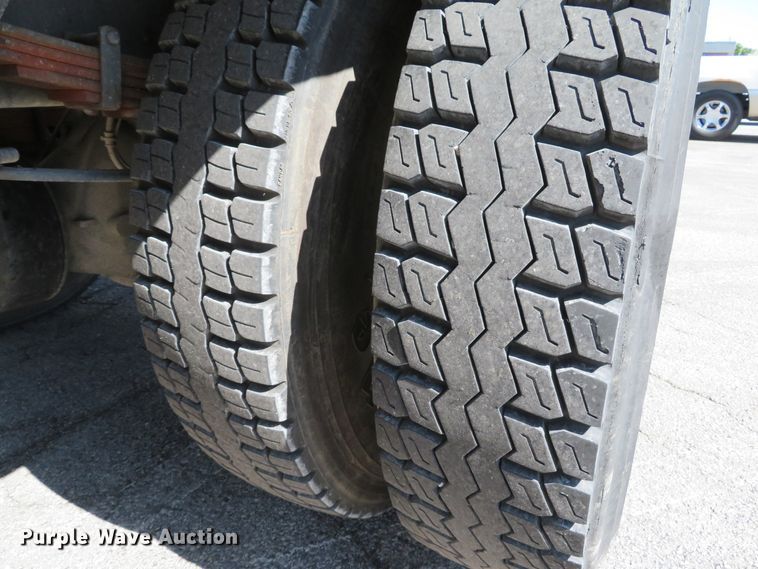 image for item DH1612 2006 Ford F750 Super Duty XLT box truck