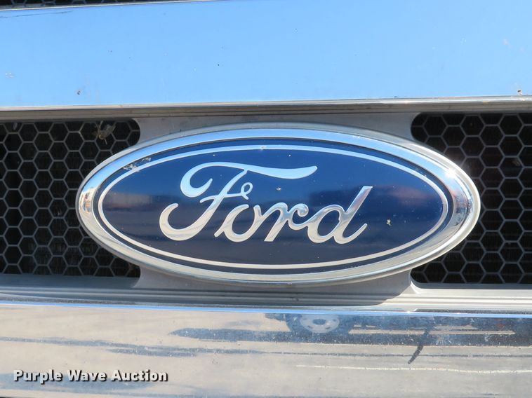 image for item DH1612 2006 Ford F750 Super Duty XLT box truck