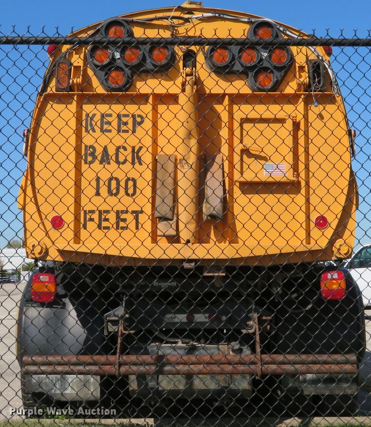 image for item DH1616 1997 Ford CF8000 street sweeper truck