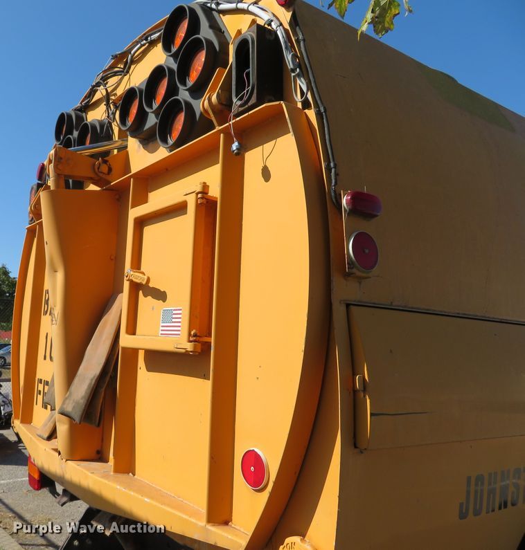 image for item DH1616 1997 Ford CF8000 street sweeper truck