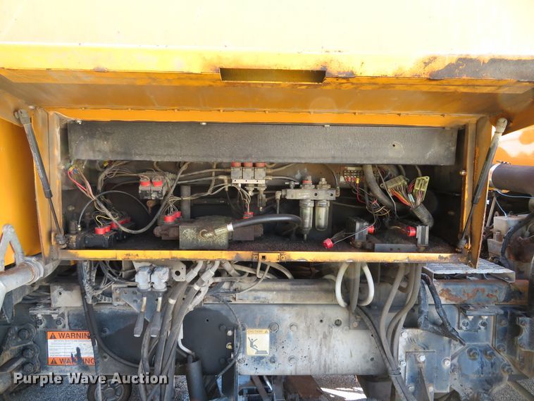 image for item DH1616 1997 Ford CF8000 street sweeper truck