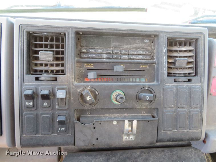 image for item DH1616 1997 Ford CF8000 street sweeper truck