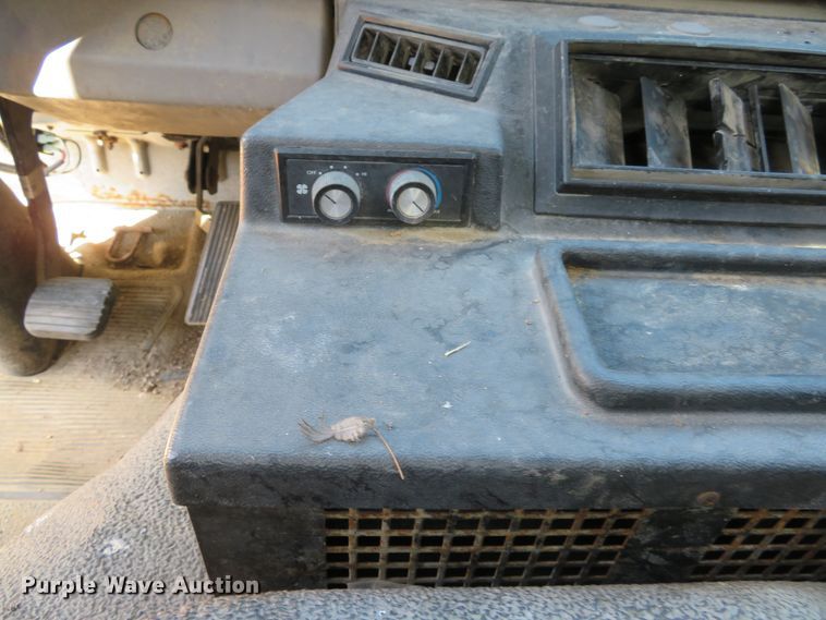 image for item DH1616 1997 Ford CF8000 street sweeper truck