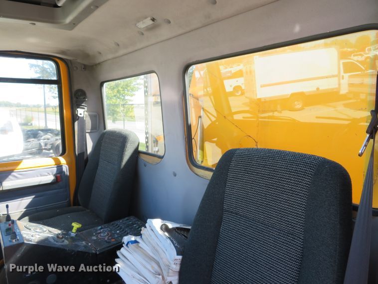 image for item DH1616 1997 Ford CF8000 street sweeper truck