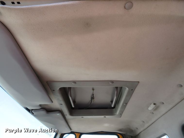 image for item DH1616 1997 Ford CF8000 street sweeper truck