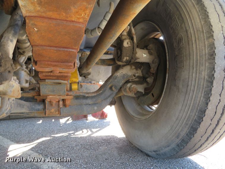 image for item DH1616 1997 Ford CF8000 street sweeper truck