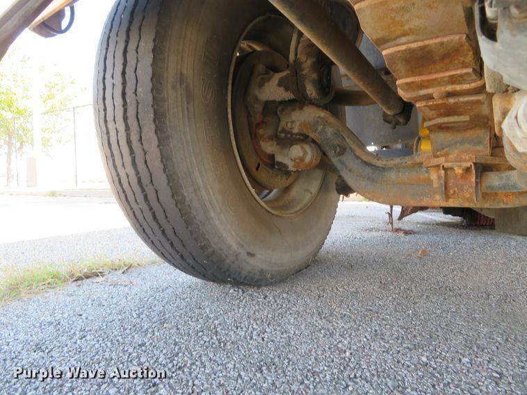 image for item DH1616 1997 Ford CF8000 street sweeper truck