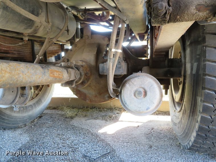 image for item DH1616 1997 Ford CF8000 street sweeper truck