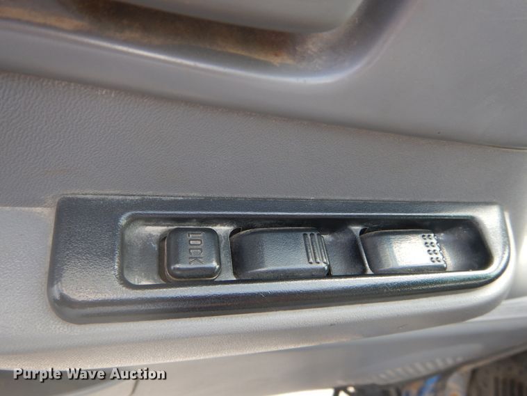 image for item DH2089 2006 Chevrolet W4500 dump flatbed truck