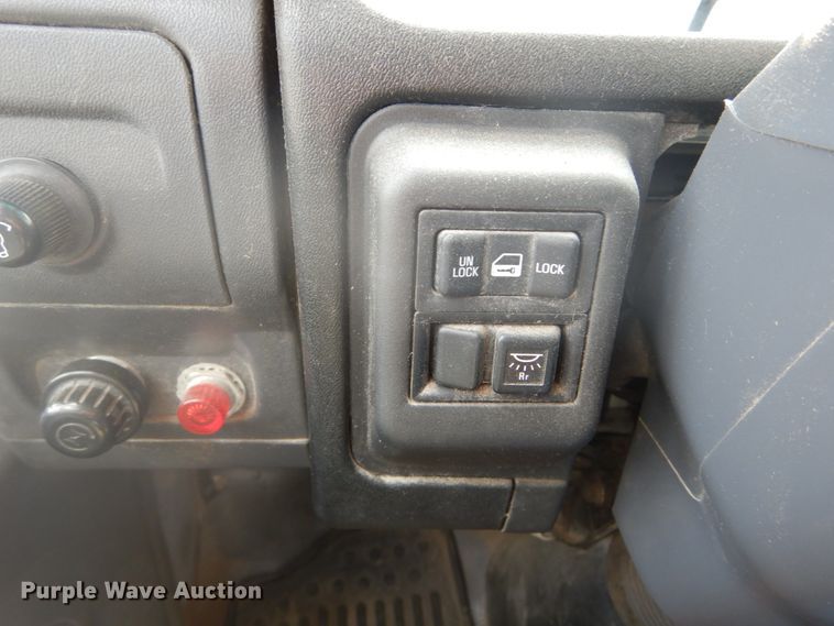 image for item DH2089 2006 Chevrolet W4500 dump flatbed truck