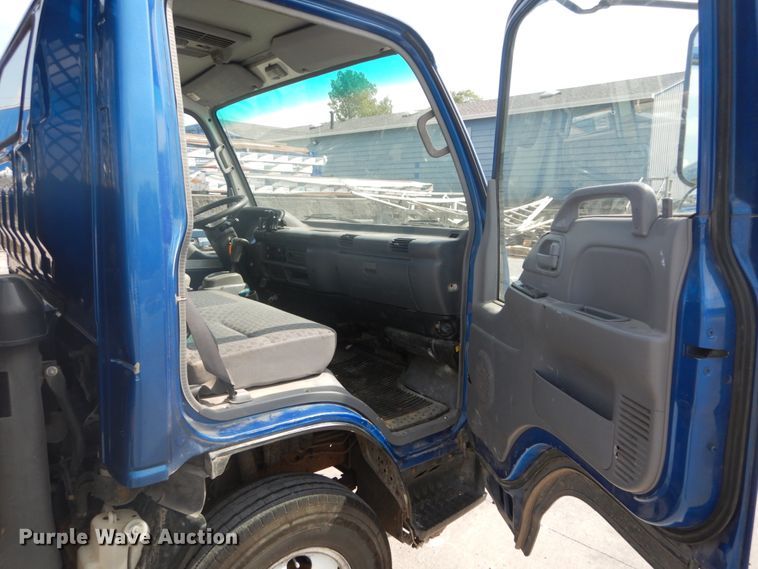 image for item DH2089 2006 Chevrolet W4500 dump flatbed truck