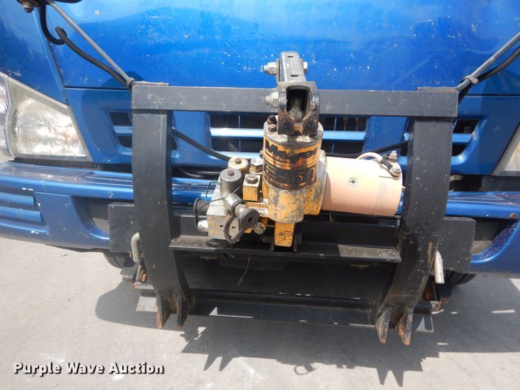 image for item DH2089 2006 Chevrolet W4500 dump flatbed truck