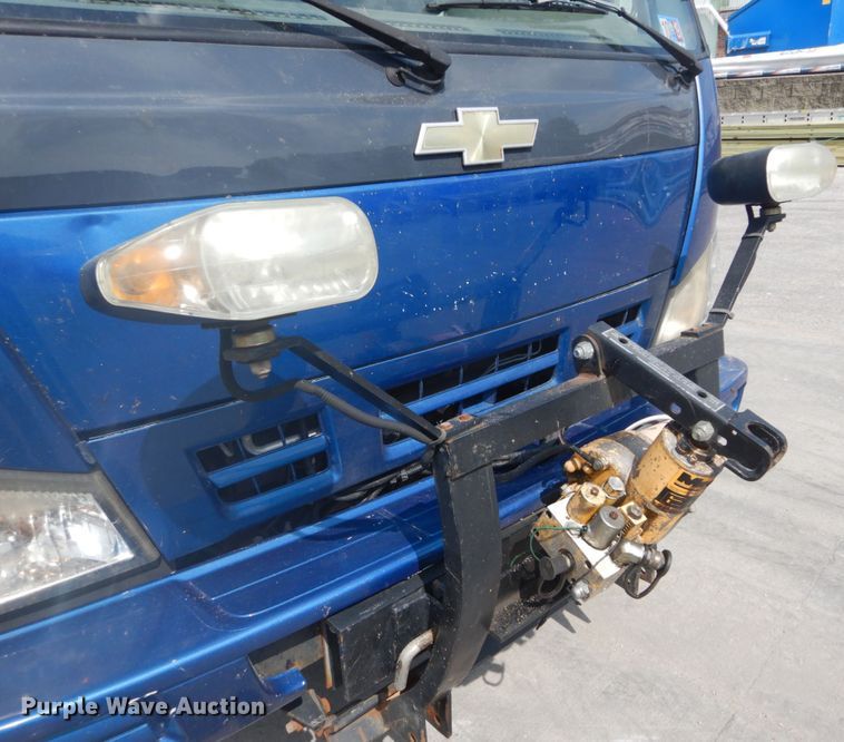 image for item DH2089 2006 Chevrolet W4500 dump flatbed truck