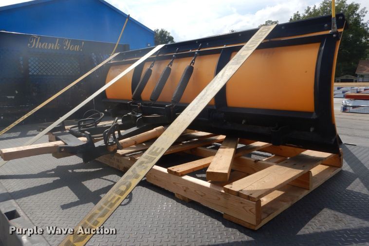 image for item DH2089 2006 Chevrolet W4500 dump flatbed truck