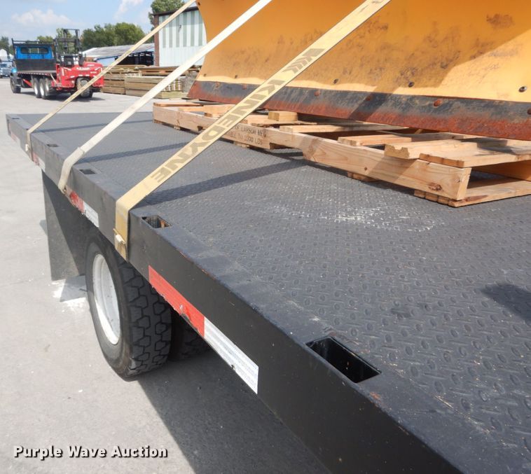 image for item DH2089 2006 Chevrolet W4500 dump flatbed truck