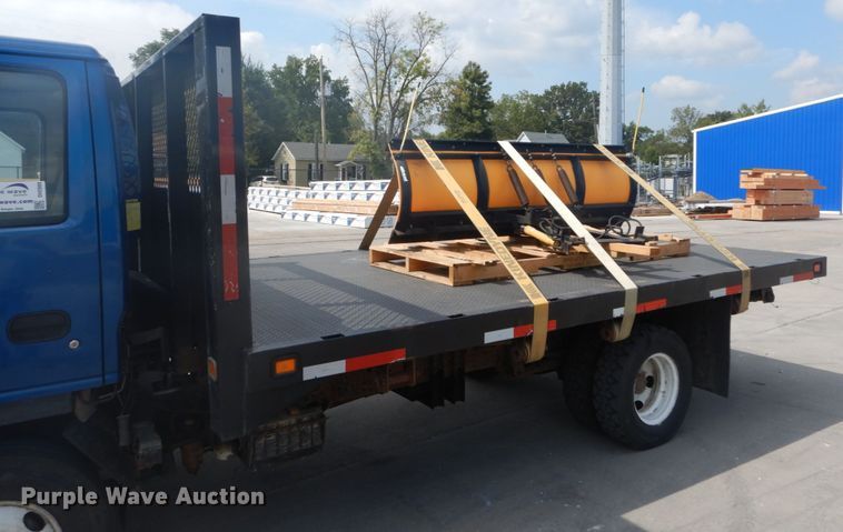 image for item DH2089 2006 Chevrolet W4500 dump flatbed truck