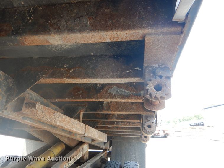 image for item DH2089 2006 Chevrolet W4500 dump flatbed truck