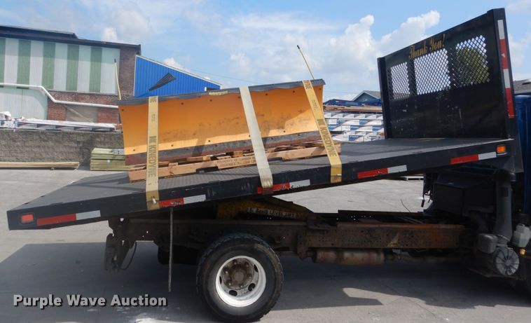 image for item DH2089 2006 Chevrolet W4500 dump flatbed truck