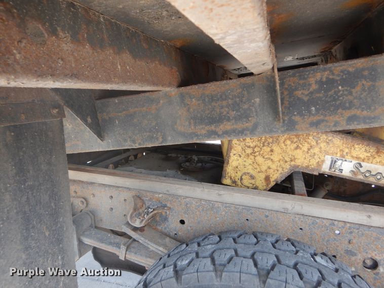 image for item DH2089 2006 Chevrolet W4500 dump flatbed truck