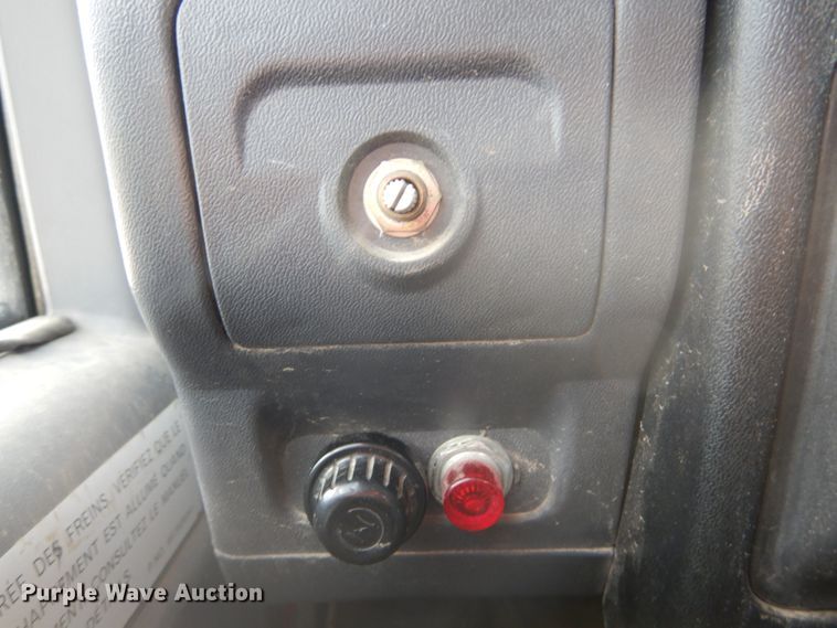 image for item DH2090 2006 Chevrolet W4500 dump flatbed truck