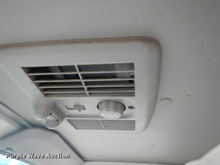 image for item DH2090 2006 Chevrolet W4500 dump flatbed truck