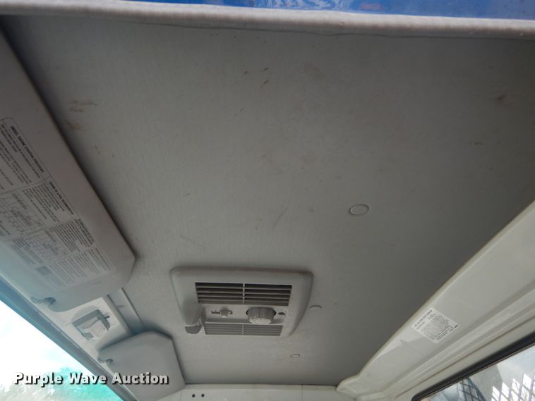 image for item DH2090 2006 Chevrolet W4500 dump flatbed truck