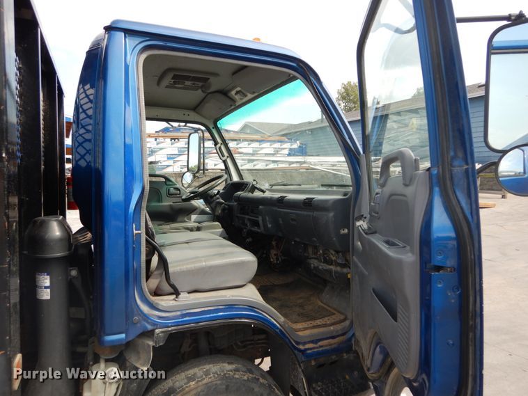 image for item DH2090 2006 Chevrolet W4500 dump flatbed truck