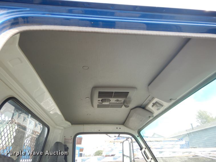 image for item DH2090 2006 Chevrolet W4500 dump flatbed truck