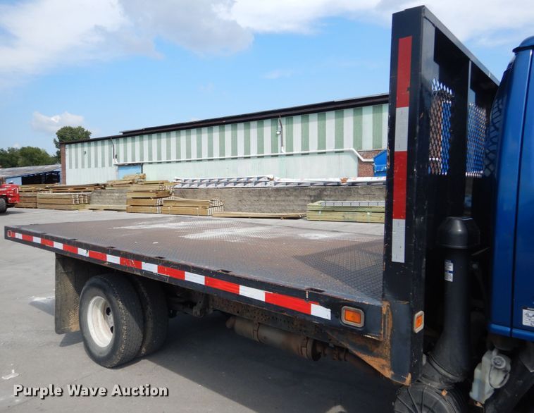 image for item DH2090 2006 Chevrolet W4500 dump flatbed truck