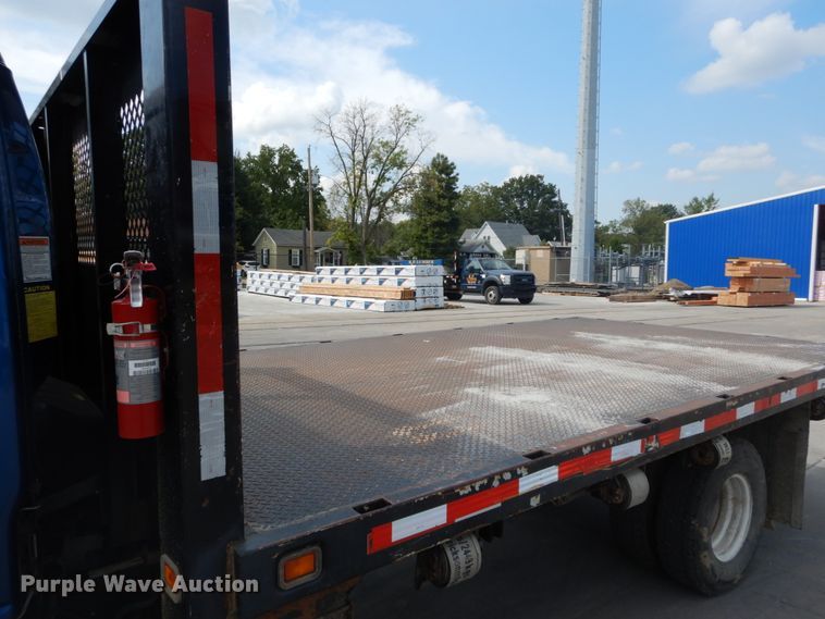 image for item DH2090 2006 Chevrolet W4500 dump flatbed truck