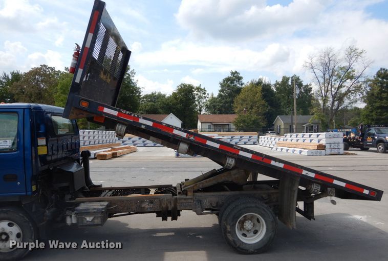 image for item DH2090 2006 Chevrolet W4500 dump flatbed truck