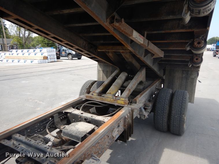 image for item DH2090 2006 Chevrolet W4500 dump flatbed truck