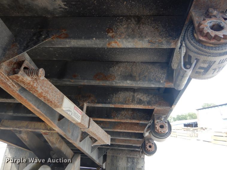 image for item DH2090 2006 Chevrolet W4500 dump flatbed truck