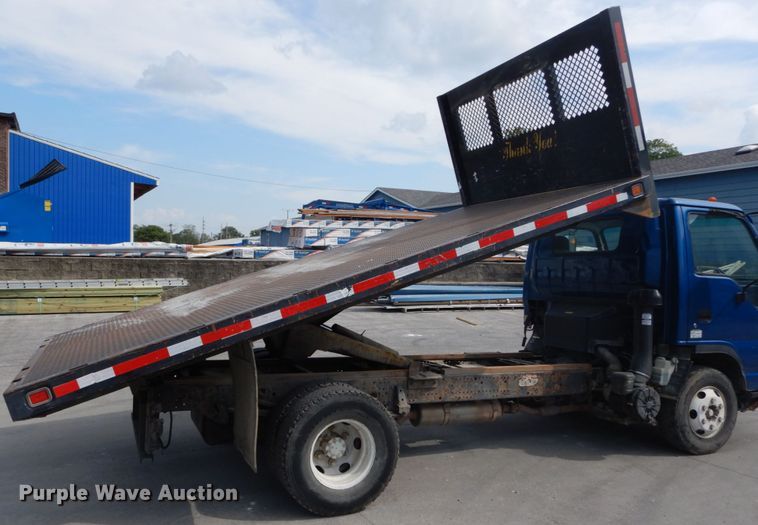 image for item DH2090 2006 Chevrolet W4500 dump flatbed truck