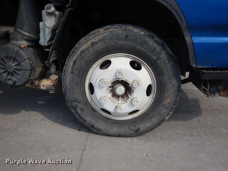 image for item DH2090 2006 Chevrolet W4500 dump flatbed truck