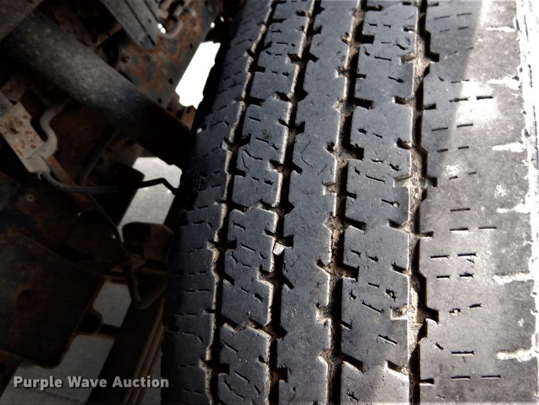 image for item DH2090 2006 Chevrolet W4500 dump flatbed truck