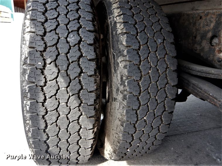 image for item DH2090 2006 Chevrolet W4500 dump flatbed truck