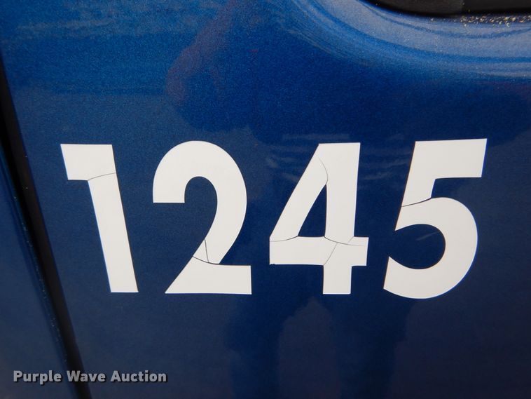 image for item DH2090 2006 Chevrolet W4500 dump flatbed truck