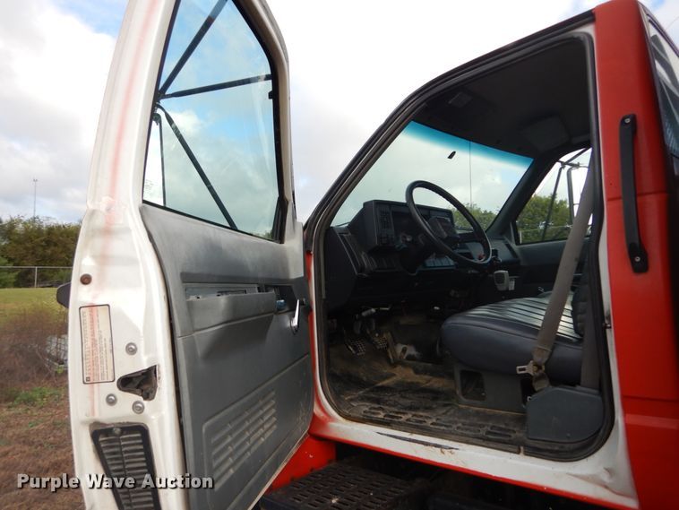 image for item DH2092 1994 GMC TopKick C5500 dump flatbed truck