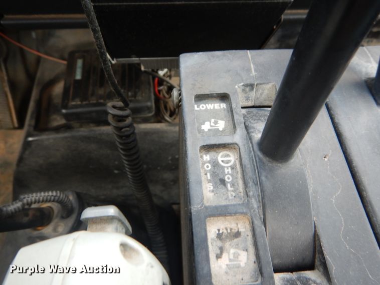 image for item DH2092 1994 GMC TopKick C5500 dump flatbed truck