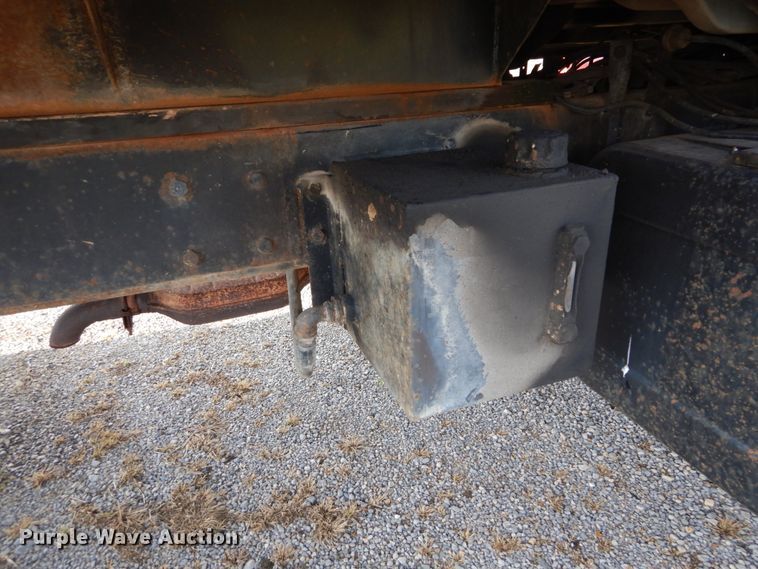 image for item DH2092 1994 GMC TopKick C5500 dump flatbed truck