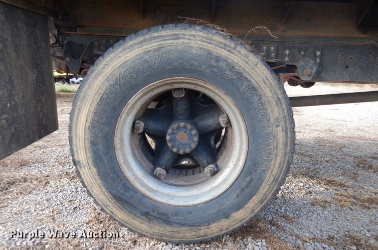 image for item DH2092 1994 GMC TopKick C5500 dump flatbed truck