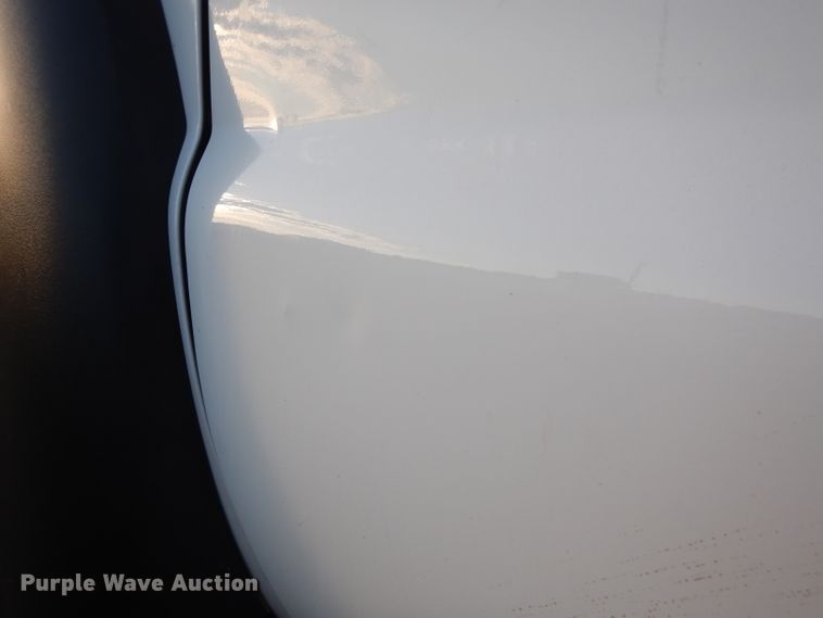 image for item DH2593 2013 Ford F450 Super Duty Crew Cab truck cab and chassis