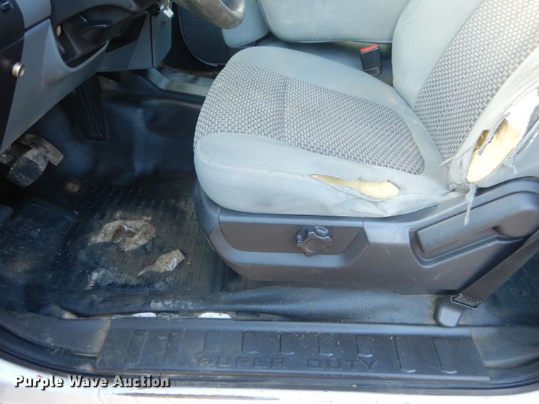 image for item DH2593 2013 Ford F450 Super Duty Crew Cab truck cab and chassis