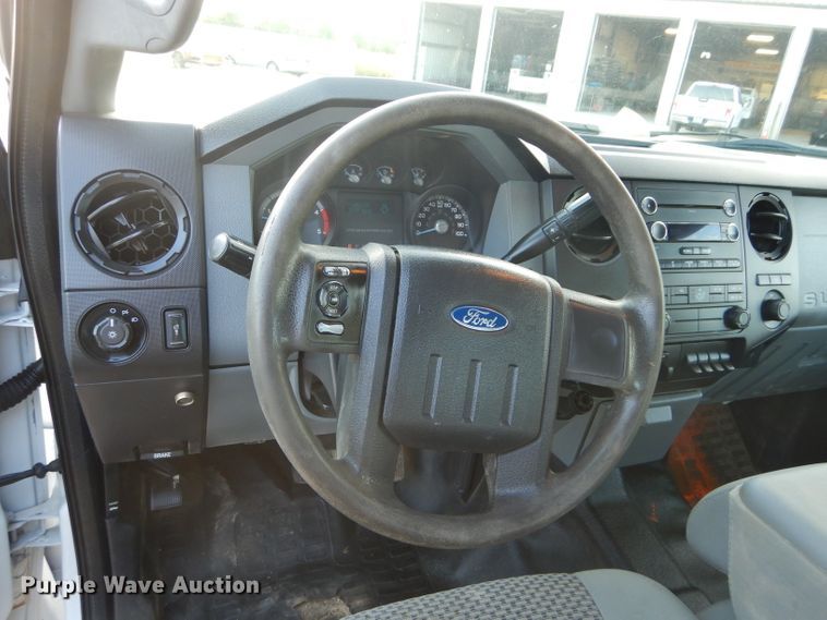 image for item DH2593 2013 Ford F450 Super Duty Crew Cab truck cab and chassis