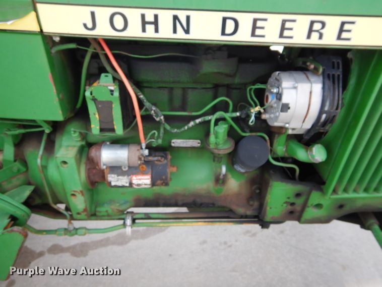 image for item DH3601 1978 John Deere 2440 tractor