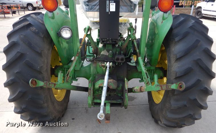 image for item DH3601 1978 John Deere 2440 tractor
