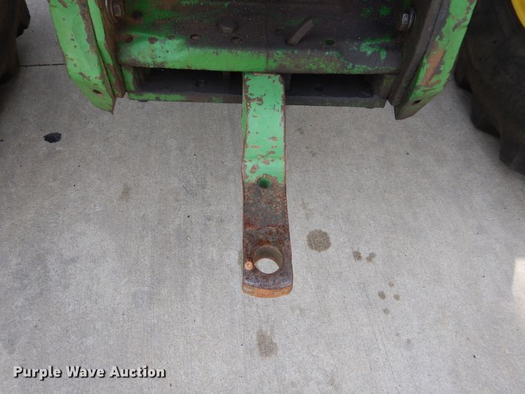 image for item DH3601 1978 John Deere 2440 tractor