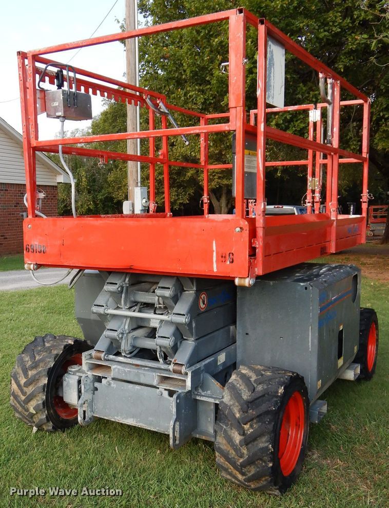 image for item DH3602 Sky Jack SJ6826RT boom lift