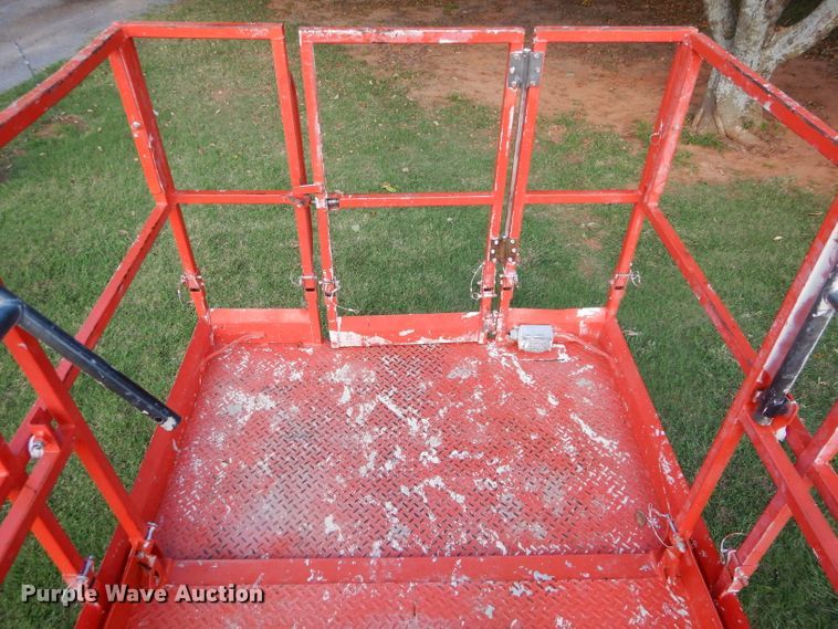 image for item DH3602 Sky Jack SJ6826RT boom lift